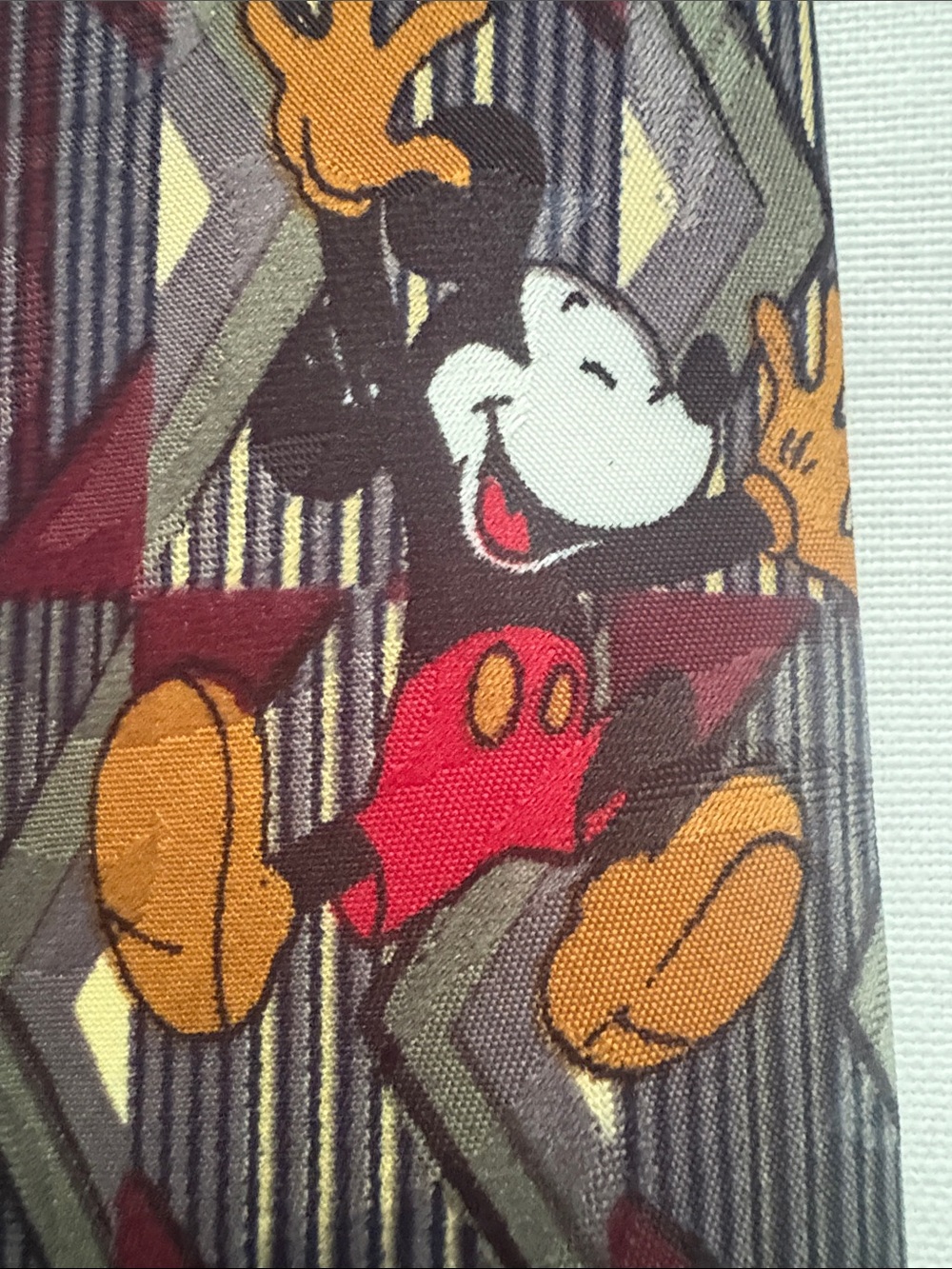 Classic Gray Mickey Mouse Pattern Men's Tie
